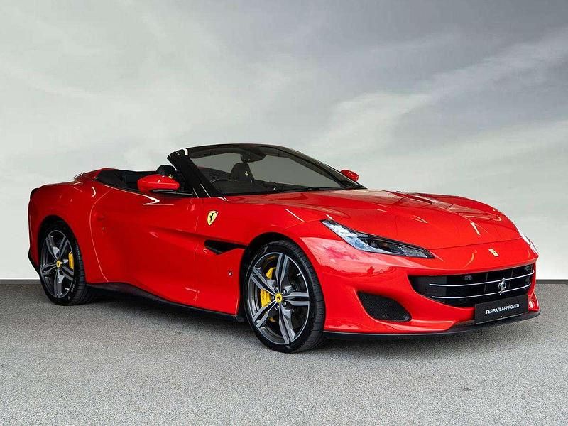 Red Used 2018 Ferrari Portofino Cabriolet | £124,600 (Fair price) - Image 1/4