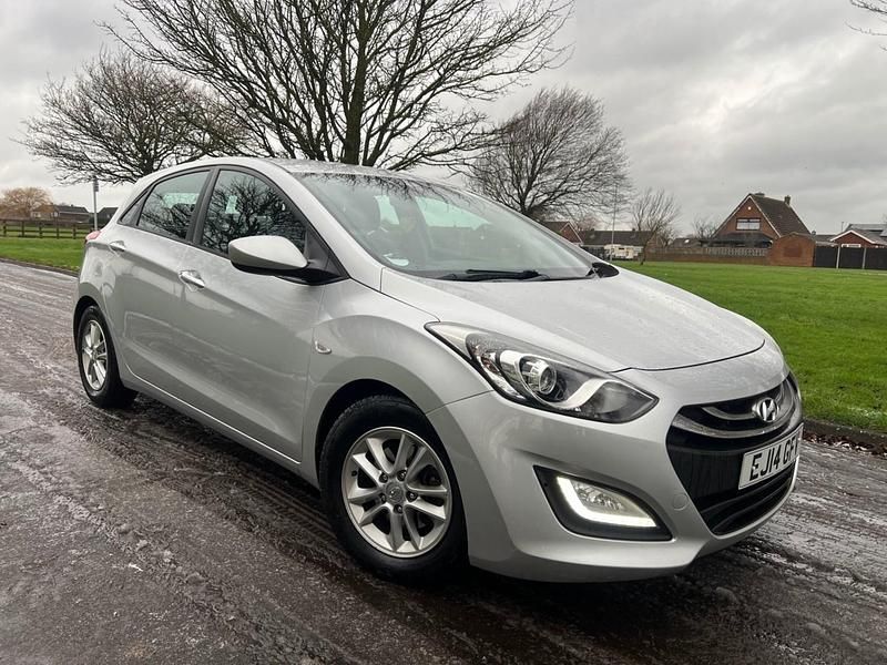 Silver Used 2014 Hyundai i30 Active Hatchback | £2,950 (Fair price) - Image 1/4