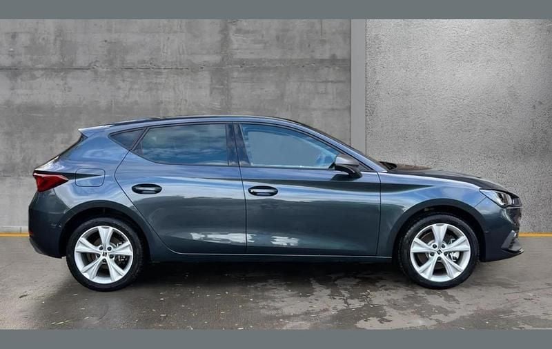 New Seat Leon FR 200 HP (147 kW) 2025 Grey Hatchback