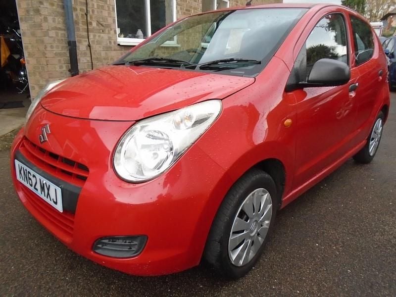 Used Suzuki Alto SZ3 68 HP (50 kW) 2012 Red Hatchback
