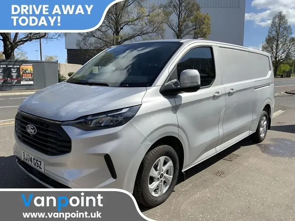 Usado Ford Transit Custom Limited 134 HP (98 kW) 2024 Prateado Van