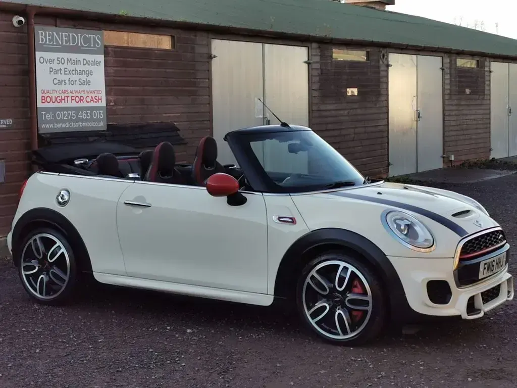 Used Mini Cooper Cabriolet 231 HP (169 kW) 2016 White Cabriolet