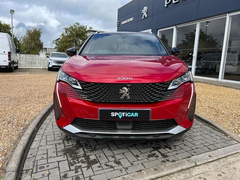 Used Peugeot 3008 Premium 129 HP (94 kW) 2022 Red SUV