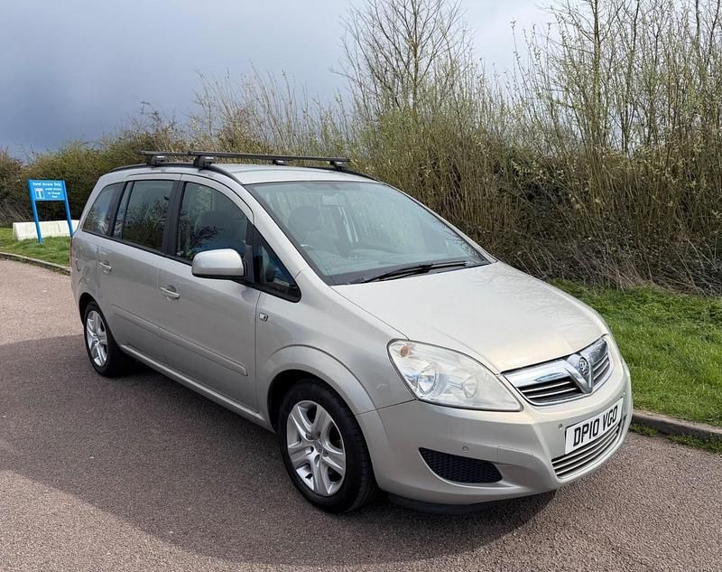 Used Vauxhall Zafira 120 HP (88 kW) 2010 Silver MPV
