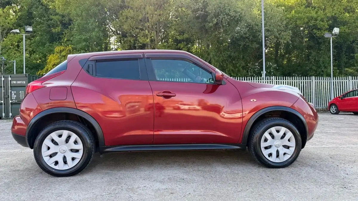 Used Nissan Juke 2011 Red SUV
