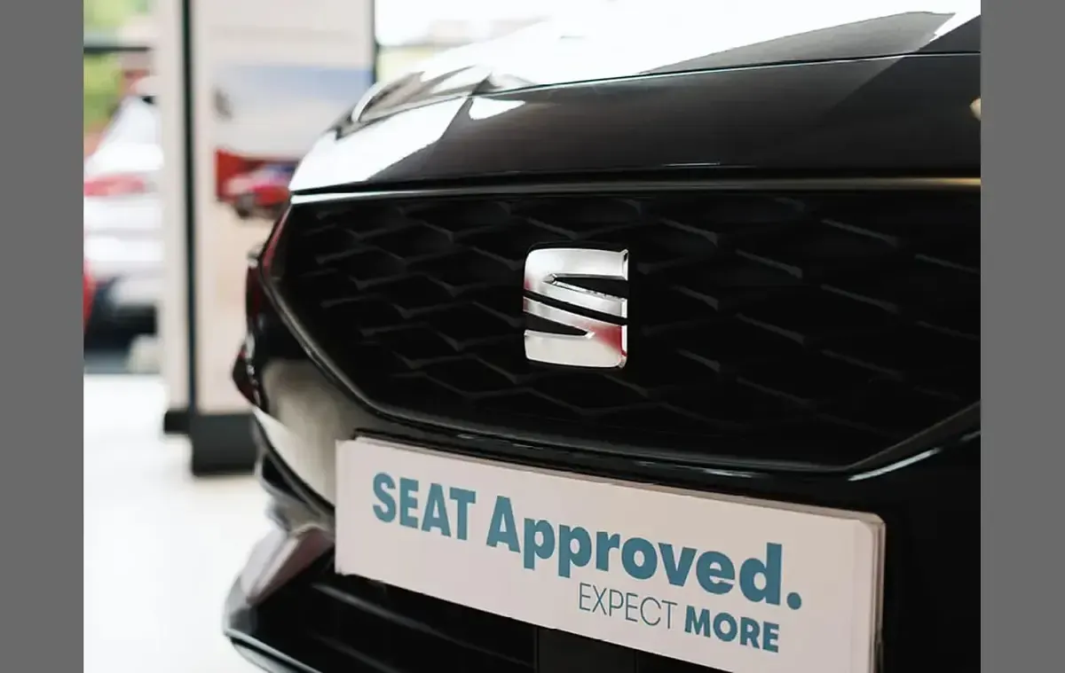 Used Seat Leon FR 128 HP (94 kW) 2021 Red Hatchback