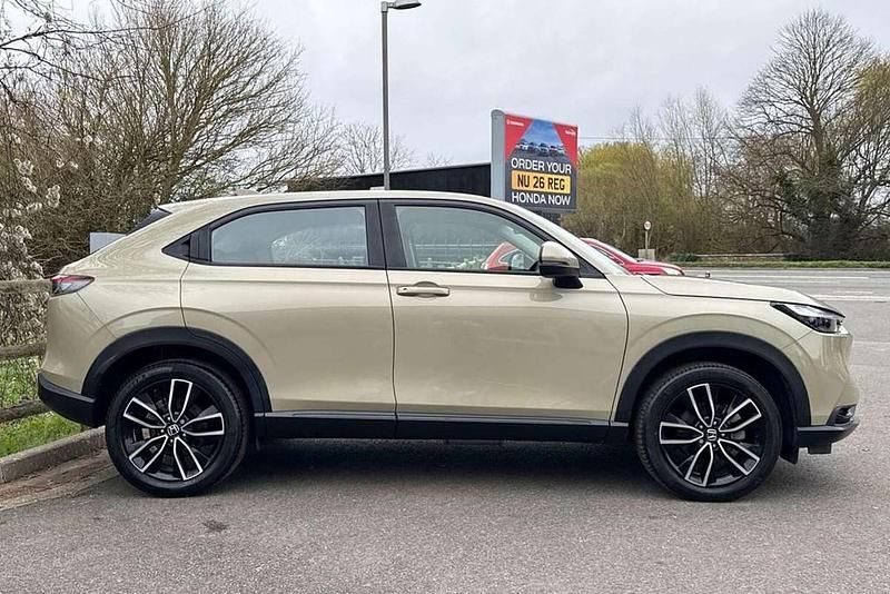 Used Honda HR-V Elegance 152 HP (111 kW) 2022 Beige SUV