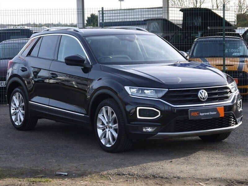 Used VW T-Roc SEL 190 HP (139 kW) 2018 Deep pearl black SUV