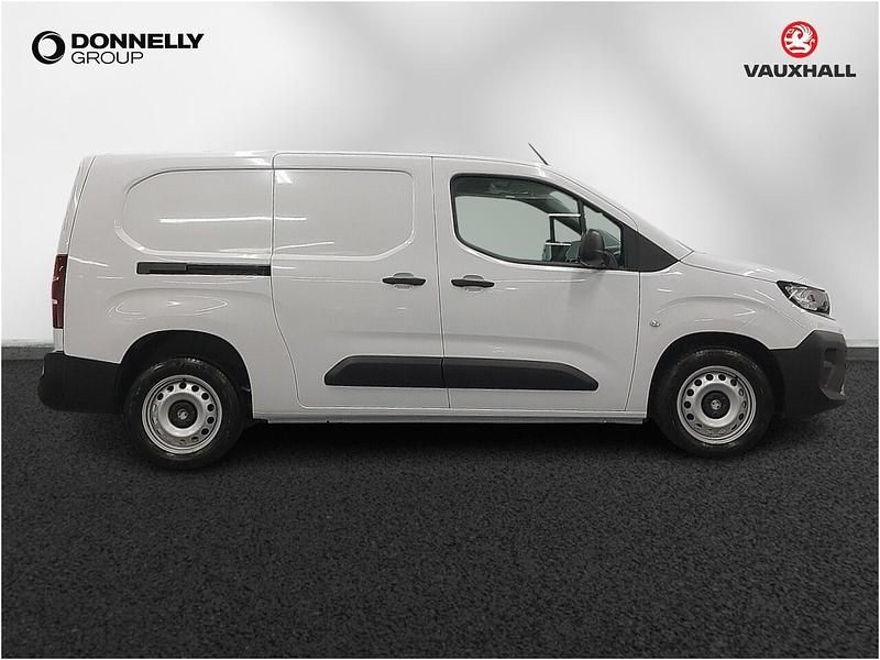 Nouă Vauxhall Combo S 101 CP (74 kW) 2025 Alb Van