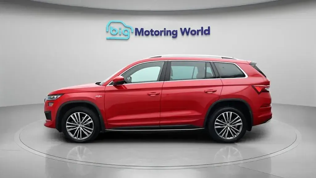 Used Skoda Kodiaq LAURIN & KLEMENT 150 HP (110 kW) 2023 Red SUV