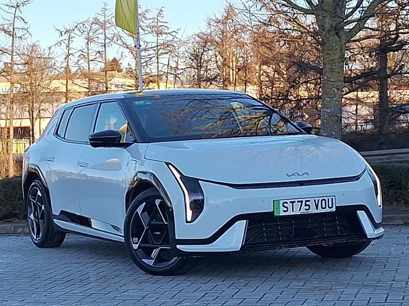 Solid fusion white New 2025 Kia EV4 GT-Line S Hatchback | £34,998 (Super price) - Image 1/4