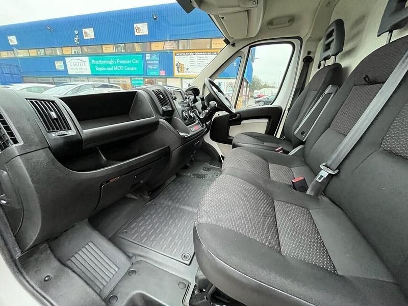 Gebraucht Citroën Relay 130 PS (95 kW) 2018 Weiß Van