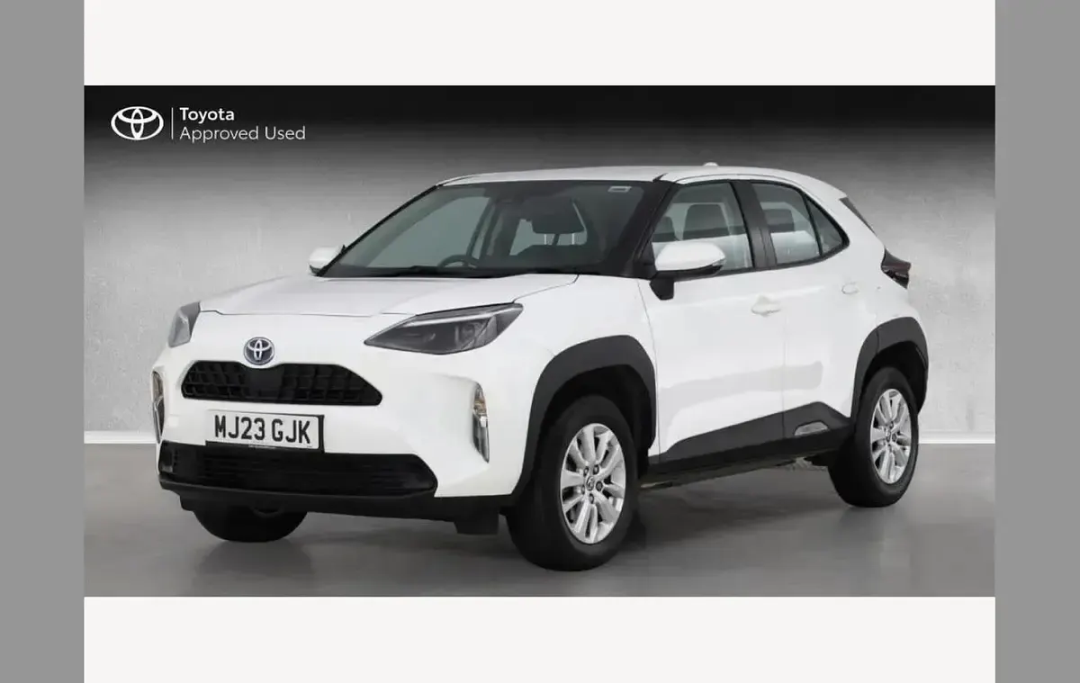 Used Toyota Yaris Cross 114 HP (83 kW) 2023 White SUV