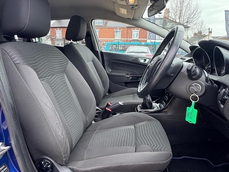 Used Ford Fiesta Zetec 2016 Blue Hatchback