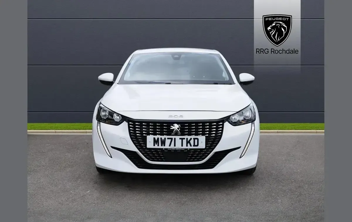Second-hand Peugeot 208 Allure Premium 101 CP (74 kW) 2021 Alb Hatchback