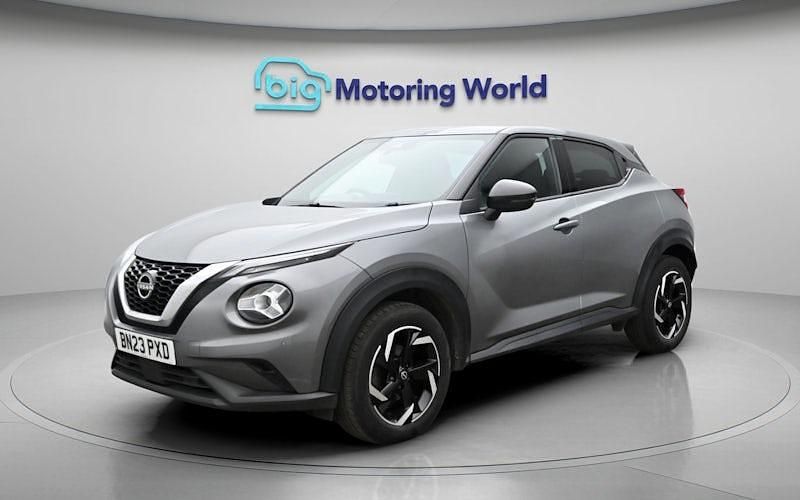 Used Nissan Juke N-Connecta 114 HP (83 kW) 2023 Grey SUV