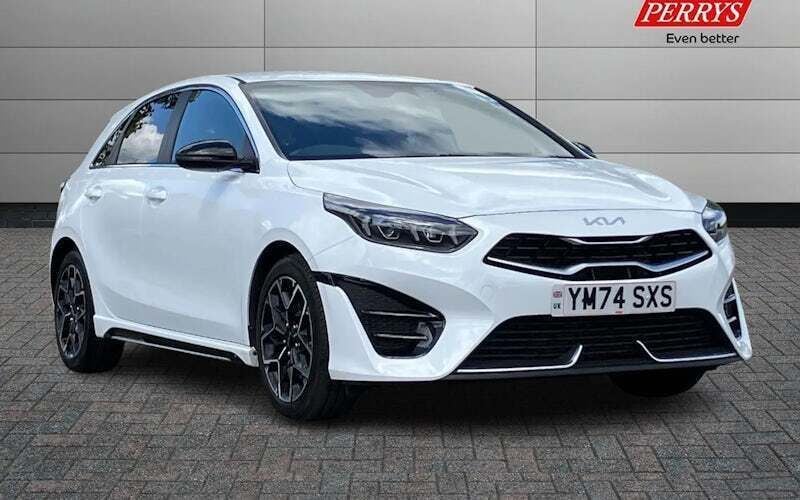 Used 2025 Kia Ceed GT-Line Hatchback | £18,999 (Fair price) - Image 1/4