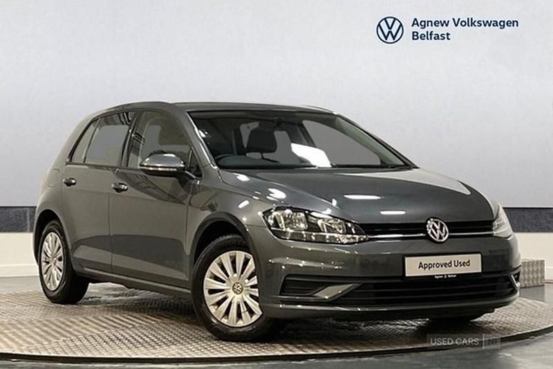 Grey Used 2018 VW Golf VII S Hatchback | £10,950 (Good price) - Image 1/1
