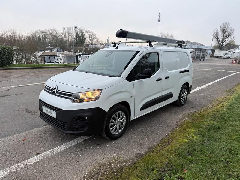 Used Citroën e-Berlingo 100 kW (136 HP) 2022 White MPV