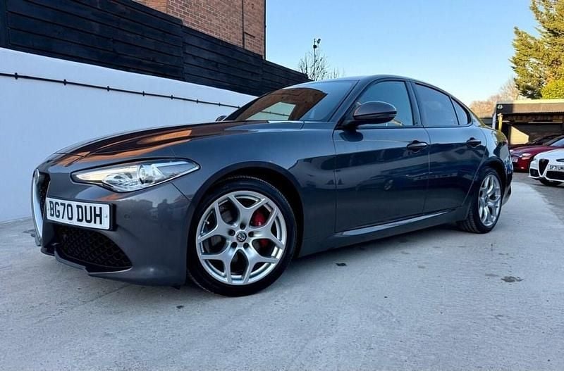 Used Alfa Romeo Giulia Saloon Edizione Speciale 190 HP (139 kW) 2020 Grey Sedan