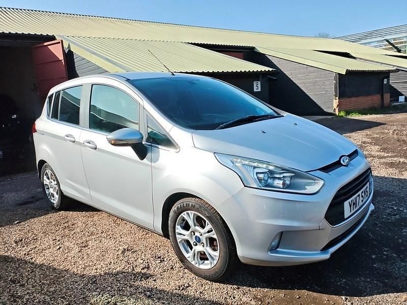 Used Ford B-MAX Zetec 2017 Silver MPV