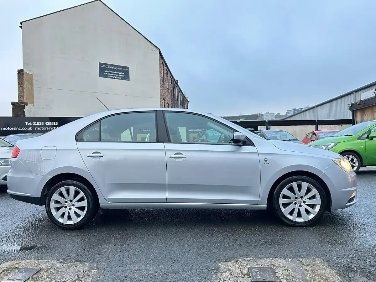 Used Seat Toledo Ecomotive 2013 Silver Hatchback