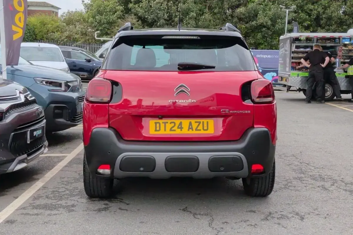 Used Citroën C3 Aircross PureTech 128 HP (94 kW) 2024 Red SUV