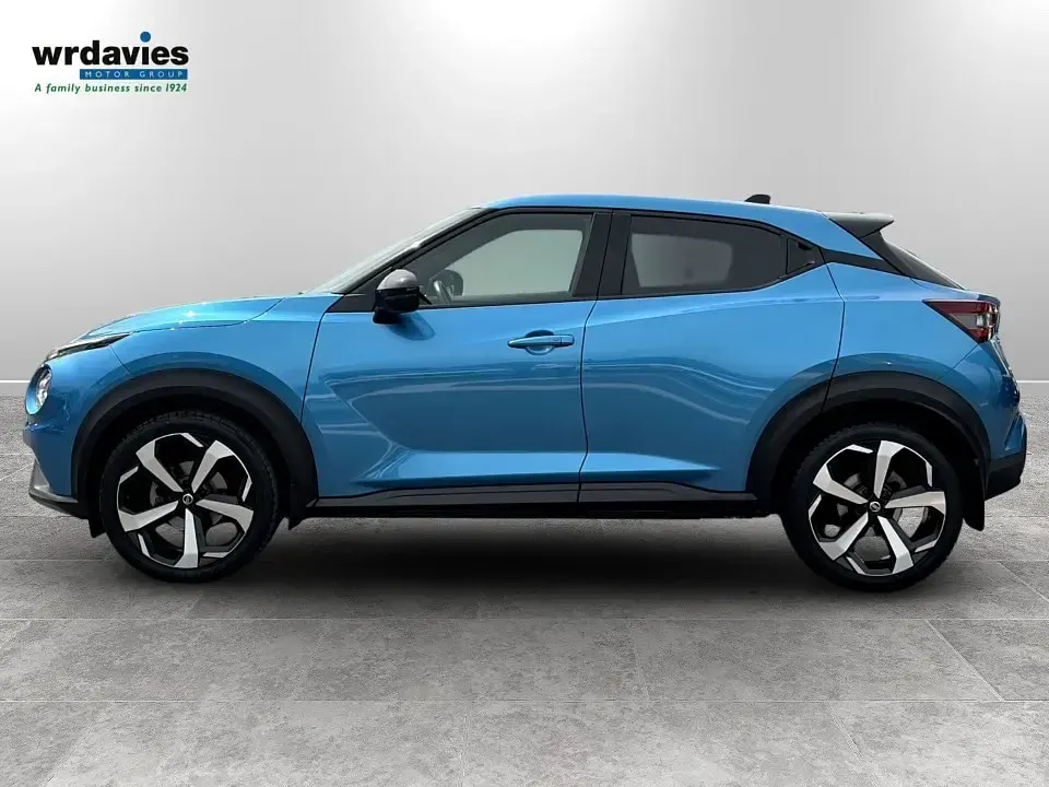 Used Nissan Juke Tekna 114 HP (83 kW) 2021 Vivid blue SUV