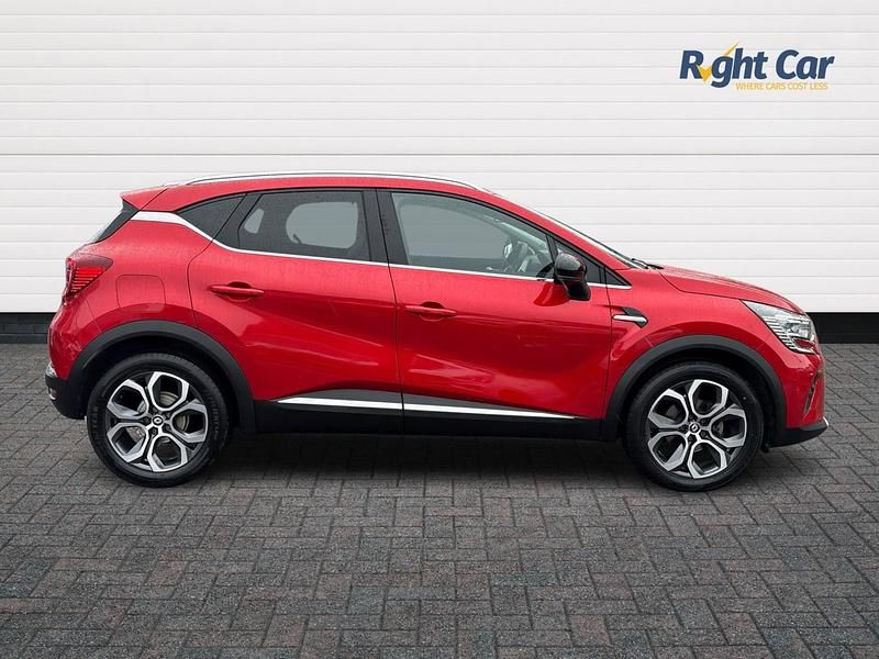 Used Renault Captur Techno 91 HP (66 kW) 2024 Red SUV