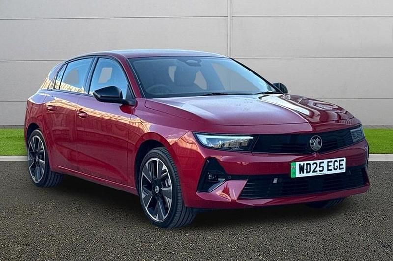 Used Vauxhall Astra Design Edition 114 kW (156 HP) 2025 Hatchback