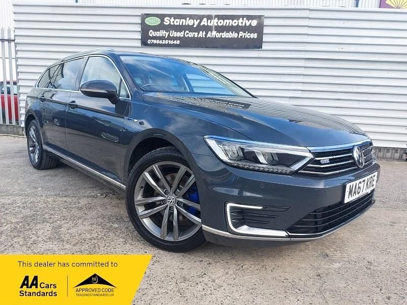 Grey Used 2017 VW Passat GTE Estate | £10,490 (Good price) - Image 1/4