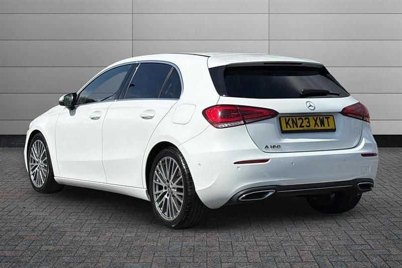 Used Mercedes A180 Executive 136 HP (100 kW) 2023 White Hatchback