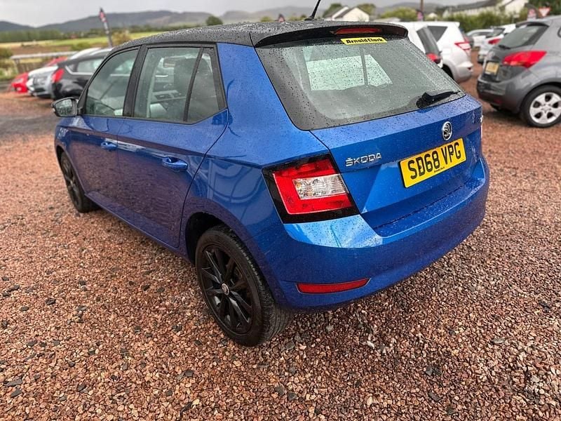 Used Skoda Fabia Colour Edition 75 HP (55 kW) 2018 Blue Hatchback