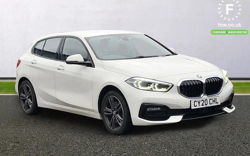 Begagnad BMW 118 Comfort Edition 140 HK (102 kW) 2020 Halvkombi