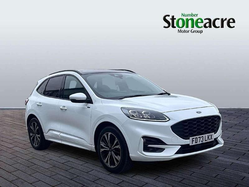White Used 2023 Ford Kuga ST-Line X SUV | £22,499 (Expensive) - Image 1/4