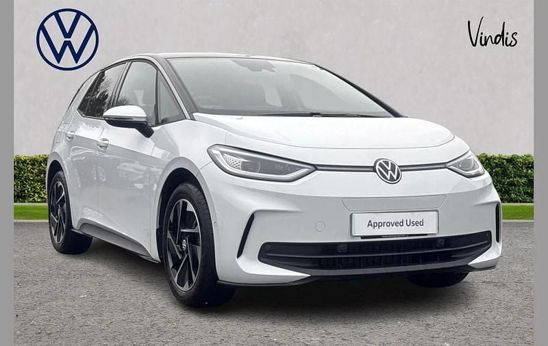 White Used 2025 VW ID.3 Pro Hatchback | £25,349 (Super price) - Image 1/3