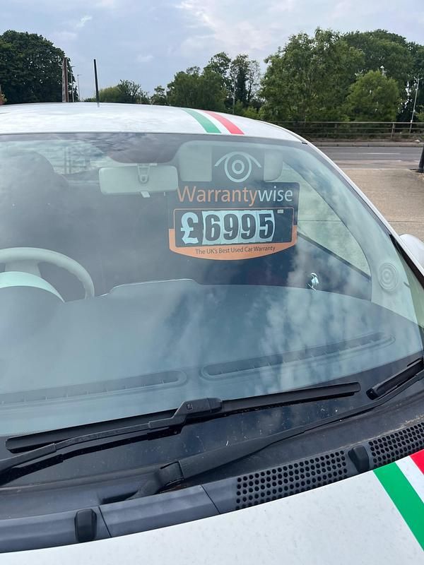 Used Fiat 500 Pop Star 69 HP (50 kW) 2017 White Hatchback