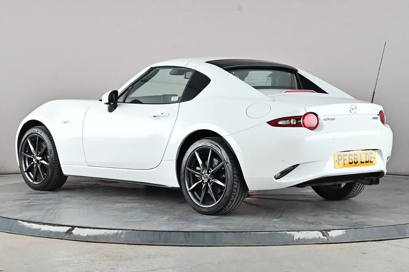 Used Mazda MX5 Inclusive 184 HP (135 kW) 2018 White Cabriolet