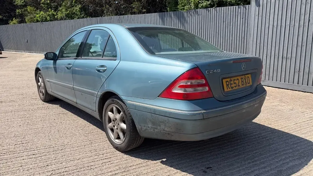 Used Mercedes C240 Elegance 2002 Blue Sedan