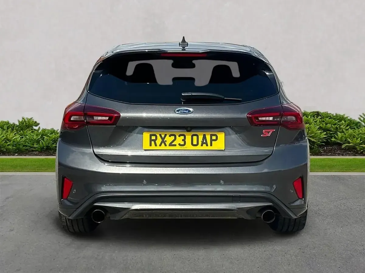 Used Ford Focus ST 280 HP (205 kW) 2023 Grey Hatchback