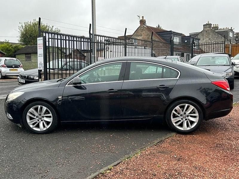Used Vauxhall Insignia SRi 160 HP (117 kW) 2012 Black Hatchback