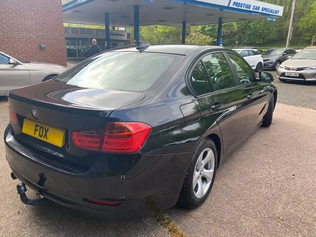 Usado BMW 320 Efficient Dynamics 2013 Negro Berlina