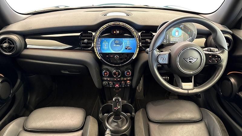 Używany Mini Cooper Hatch 134 KM (98 kW) 2022 Zielony Hatchback