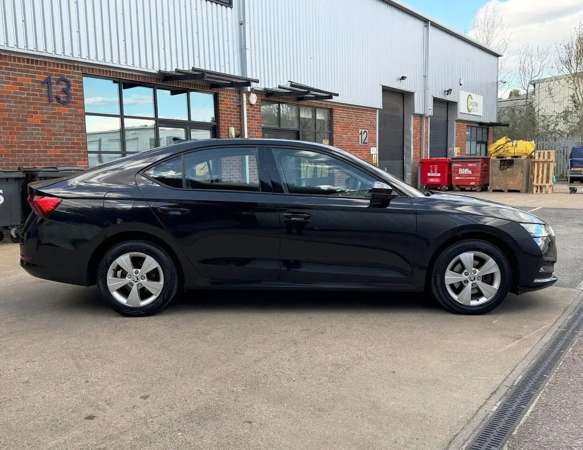 Used Skoda Octavia SE First Edition 110 HP (80 kW) 2021 Black Hatchback