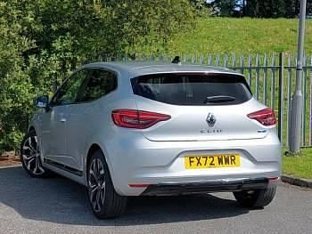 Used Renault Clio V Techno 145 HP (106 kW) 2022 Silver Hatchback