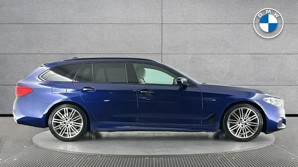 Used BMW 520 M Sport 192 HP (141 kW) 2018 Blue Estate