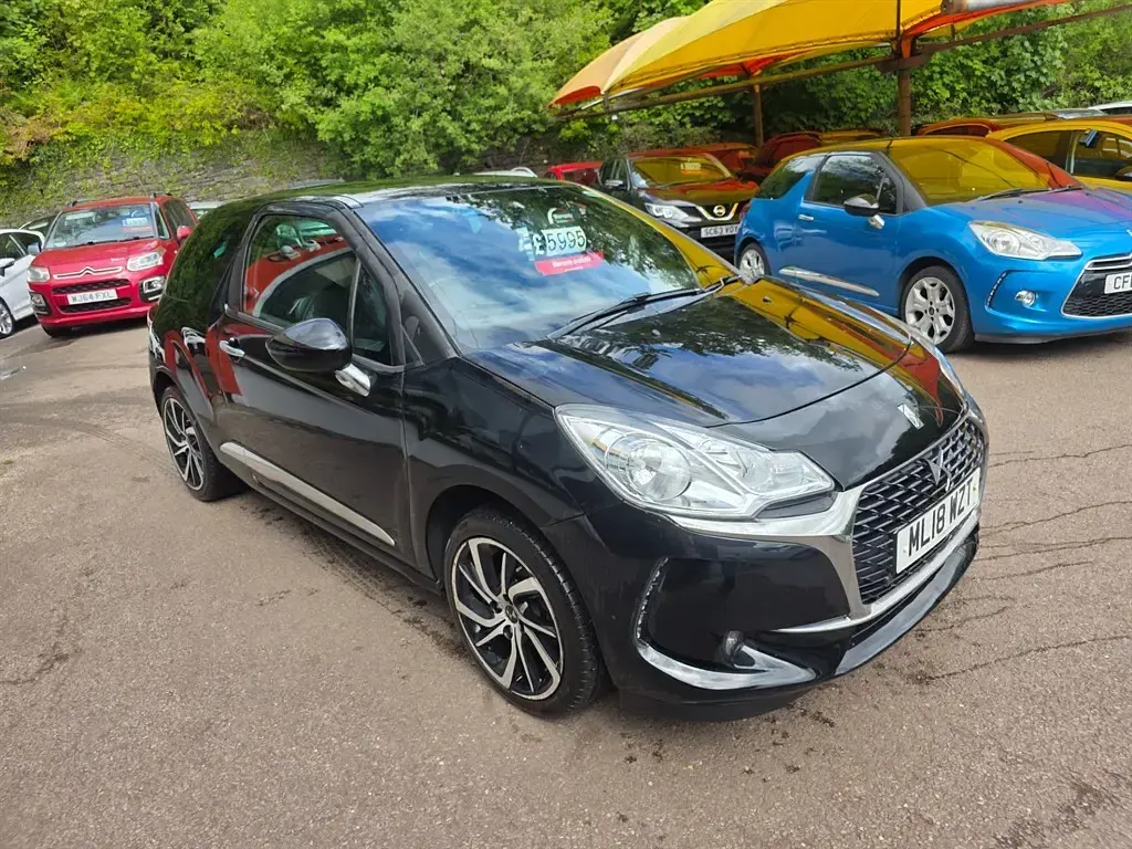 Used DS Automobiles DS3 Connected Chic 2018 Black Hatchback
