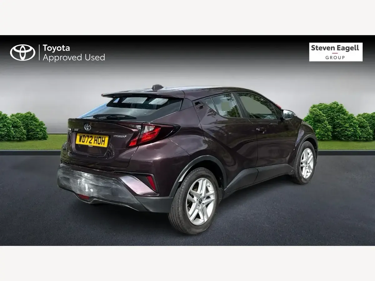 Used Toyota C-HR 2023 Mauve/purple SUV