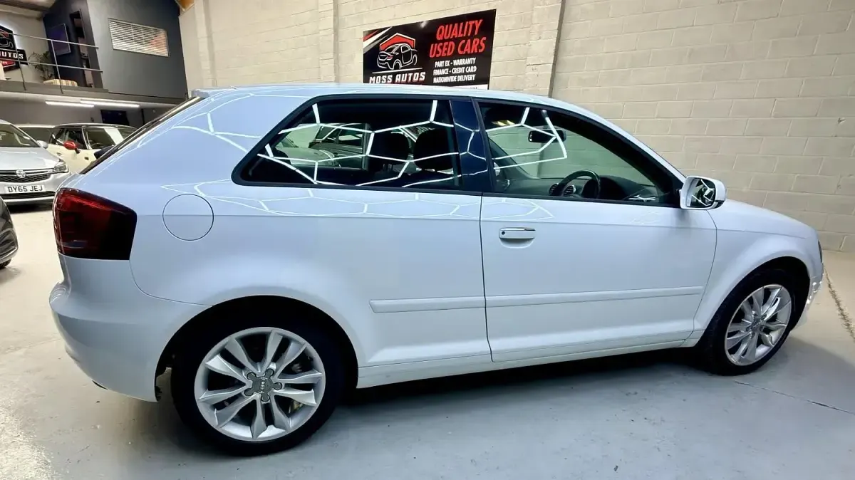 Used Audi A3 Sport 125 HP (91 kW) 2011 White Hatchback