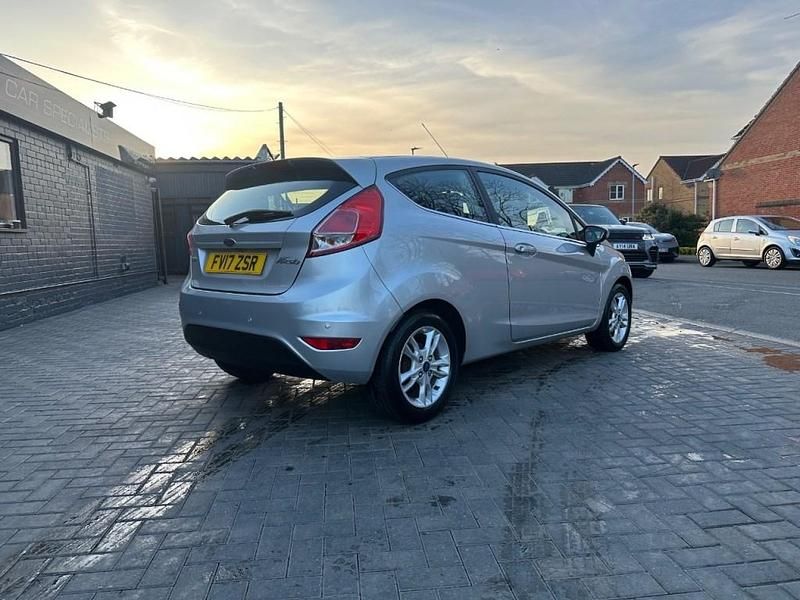 Used Ford Fiesta Zetec 2017 Silver Hatchback